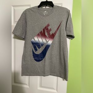 Nike T-shirt